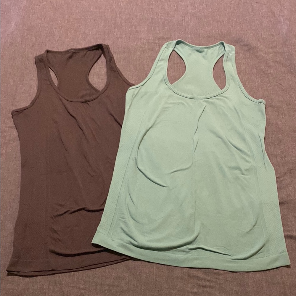 Fabletics Workout Tank Bundle